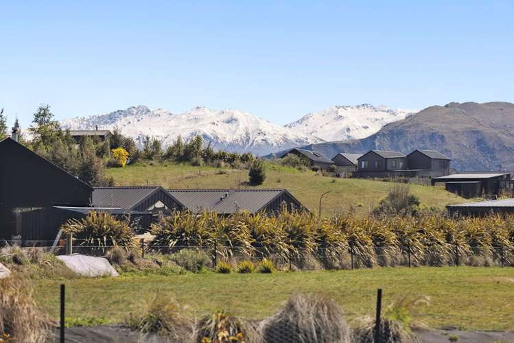 664 Aubrey Road Wanaka_15