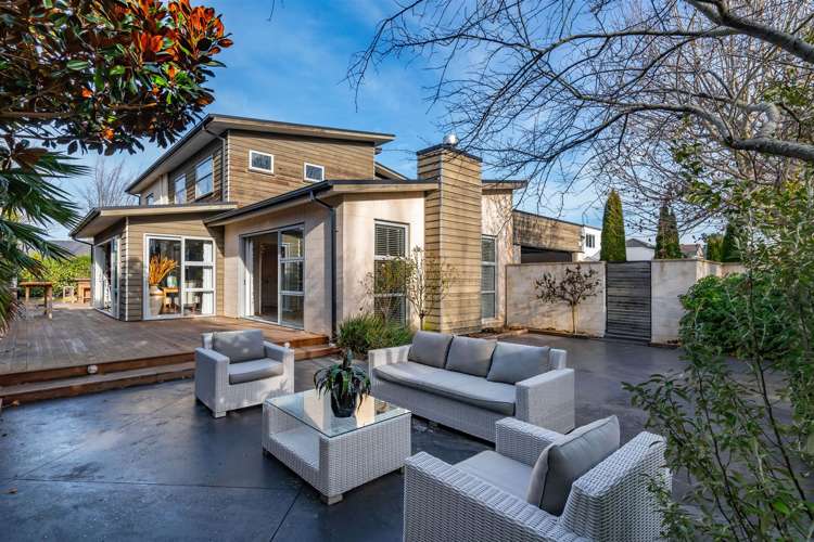 140 Hussey Road Northwood_29