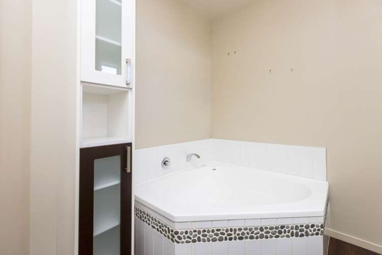 6 Frankie Stevens Place Riverstone Terraces_9