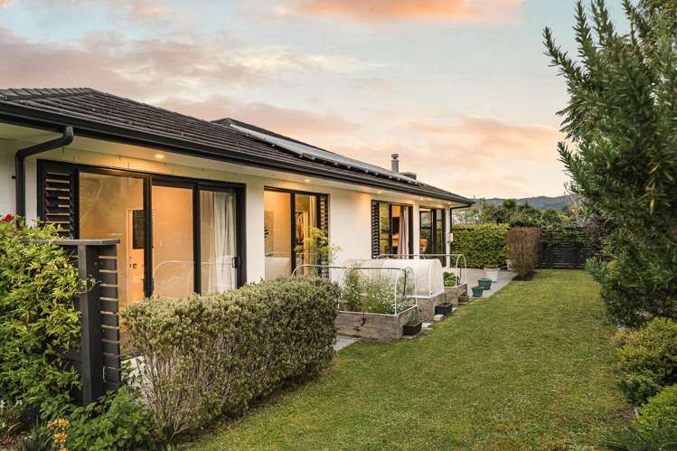 18 Awanui Crescent Matakana_0