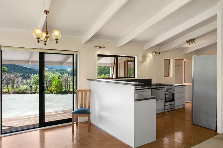 215 Kempthorne Road Russell_7