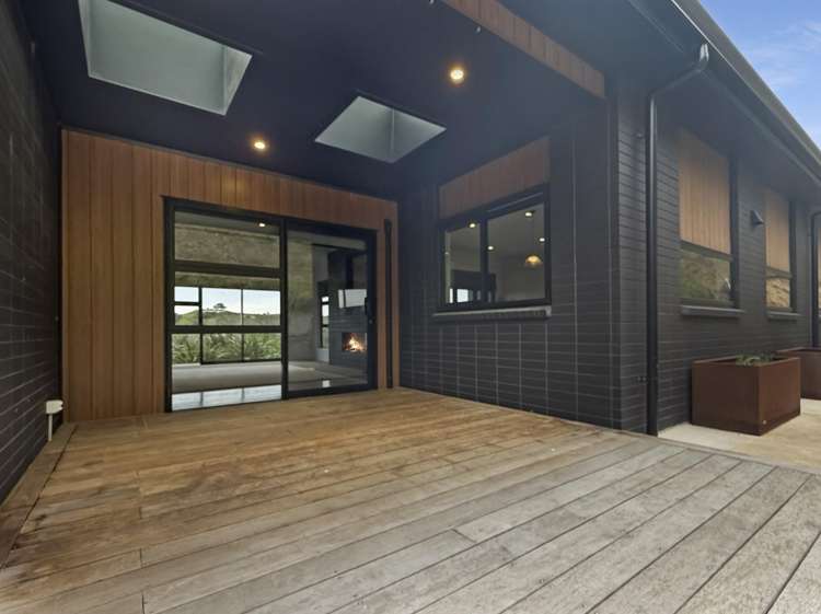 10 Terrace Road 10779_12