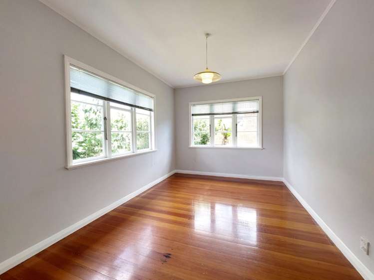 54 Mount Smart Road Onehunga_7