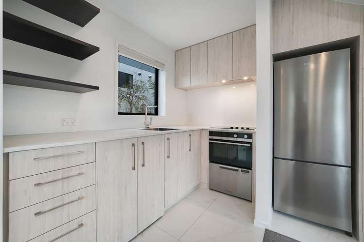 13/10 Willcott Street 1727_4