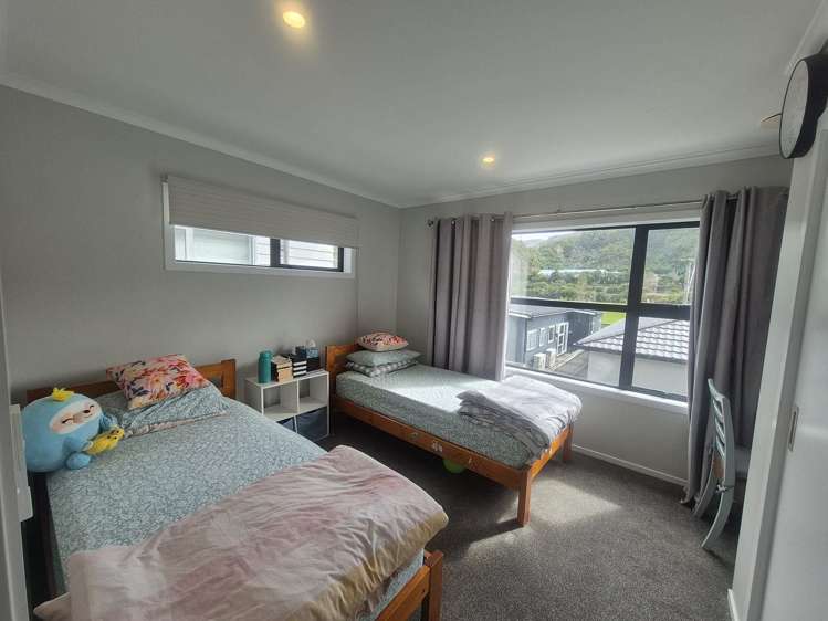 8 Ronalds Way Taita_11