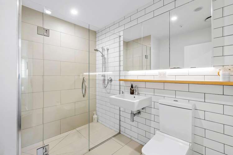 205/30 Enfield Street Mount Eden_12