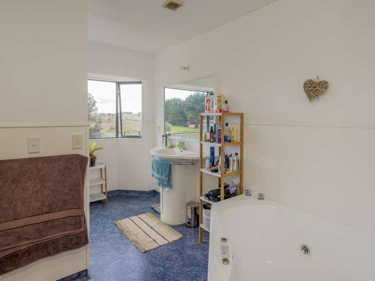 702 Kuku Beach Road Kuku_13