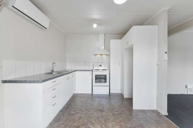 2/174 Russell Road Manurewa_7