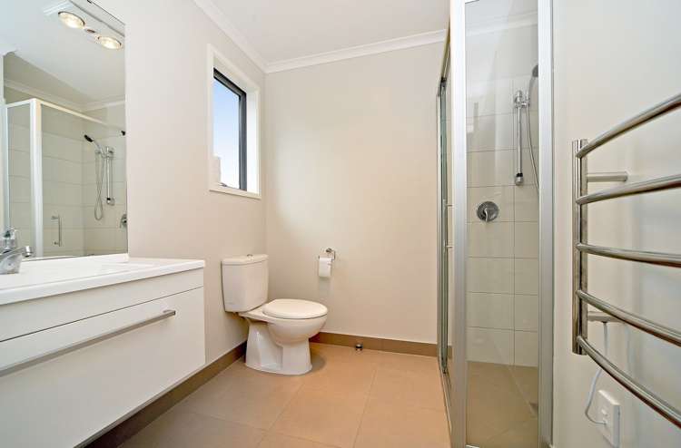 9 Kaki Lane Takanini_10