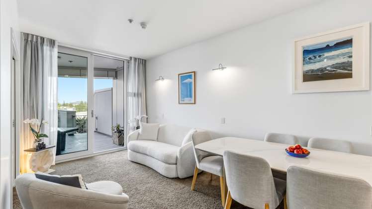 415/11 Tamariki Avenue Orewa_8