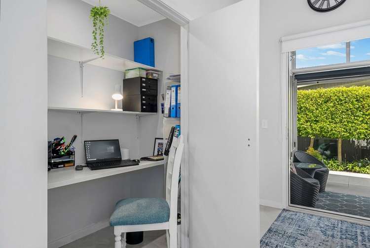 37 Saint Pauls Drive Brookfield_13