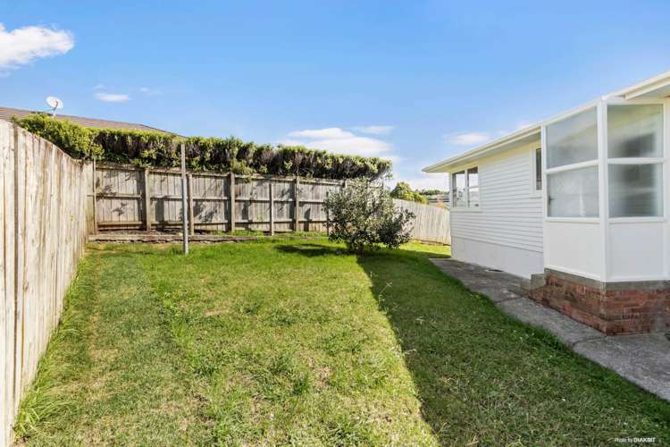22 Maui Pomare Street Blockhouse Bay_14