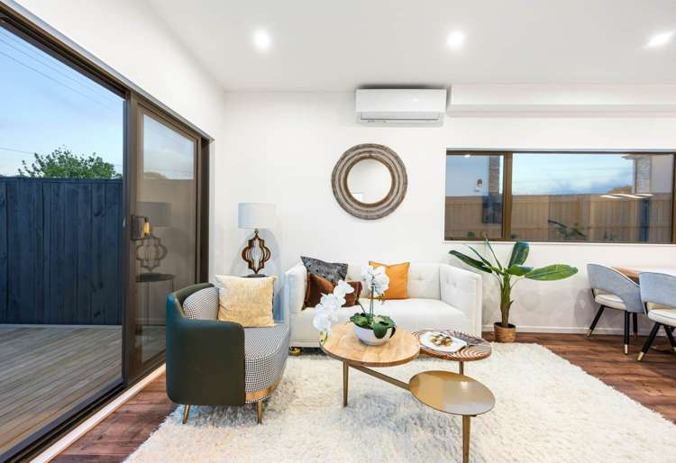2/81 Vodanovich Road Te Atatu South_5