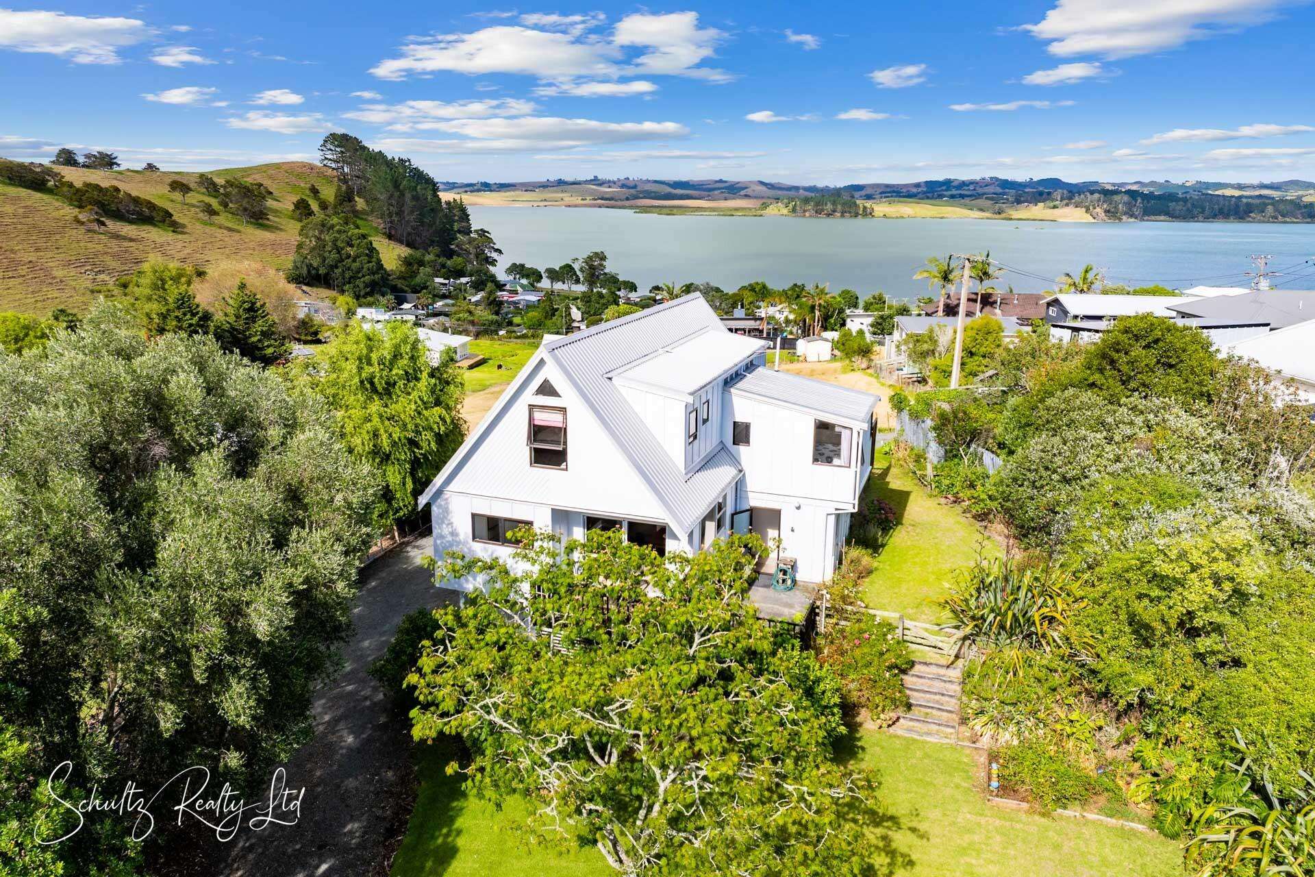 38 Oxford Street Whakapirau_0