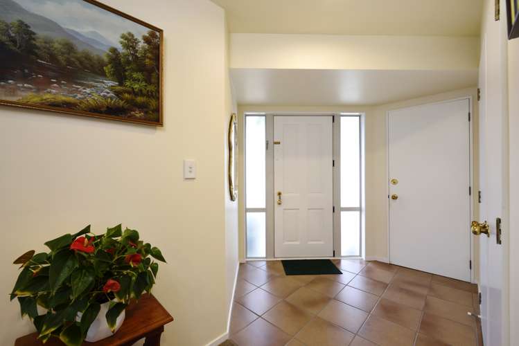 77 Kingsford Drive Stoke_6