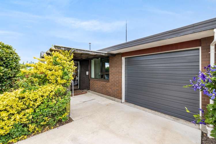 2/2 Burnridge Place Belfast_17