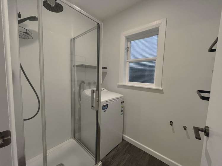 53 Handyside Street Tawa_8