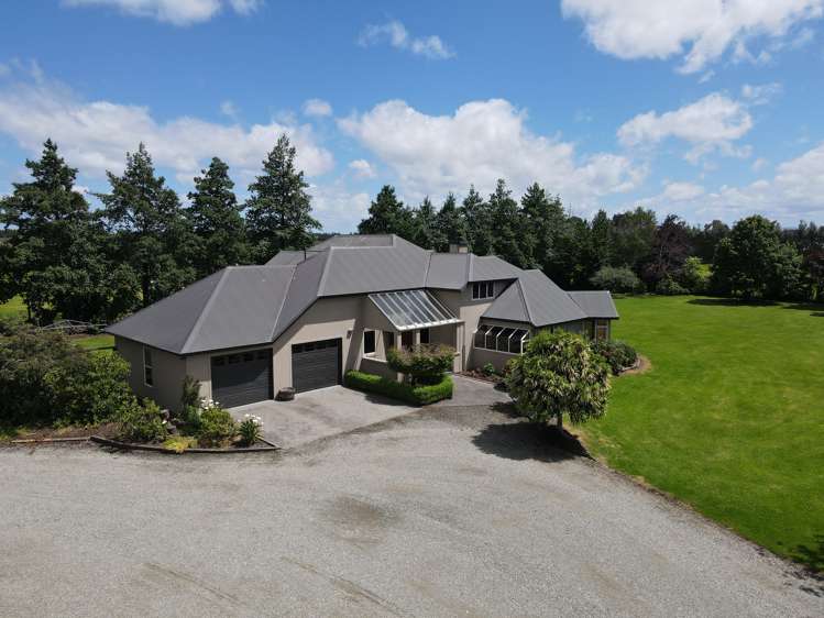 333 Thomsons Crossing East Lochiel_2