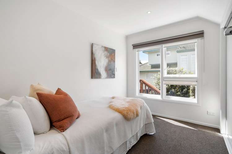 106 Frederick Street Hillsborough_12