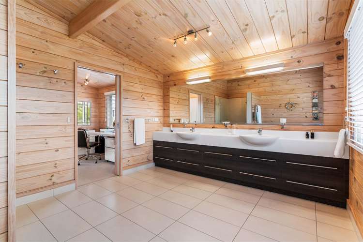 28 Champion Place Pauanui_12