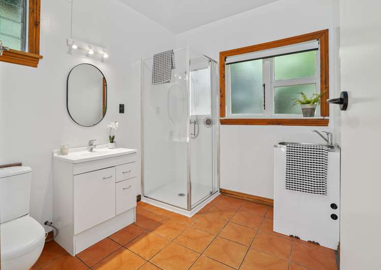 53 Murphy Street Toi Toi_14