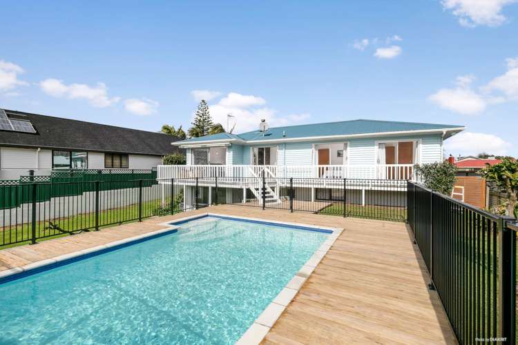 34 Dawnhaven Drive Te Atatu Peninsula_11