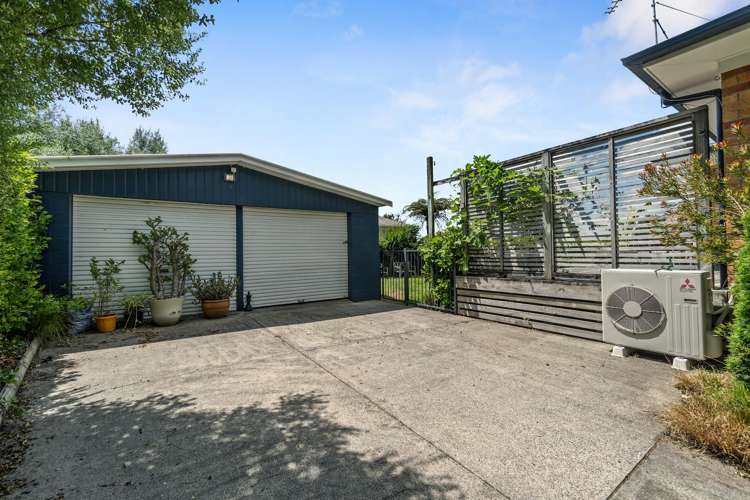 84 Saxbys Road Deanwell_14