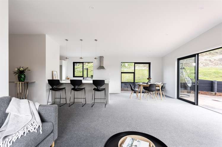 7 Joe Brown Avenue Mosgiel_11