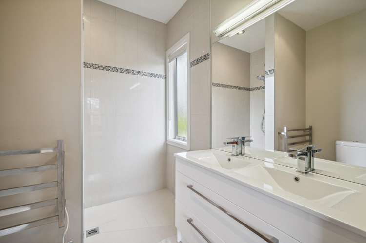 1/46 Shepherd Road Waipahihi_17