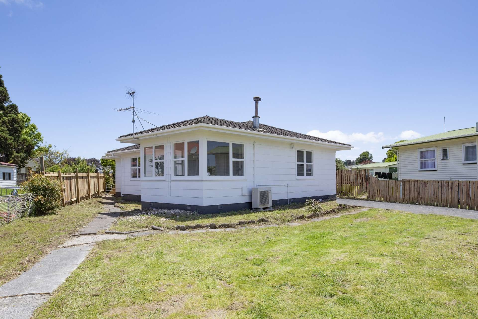 101 Raglan Street 2371 Manukau City Houses for Rent One Roof