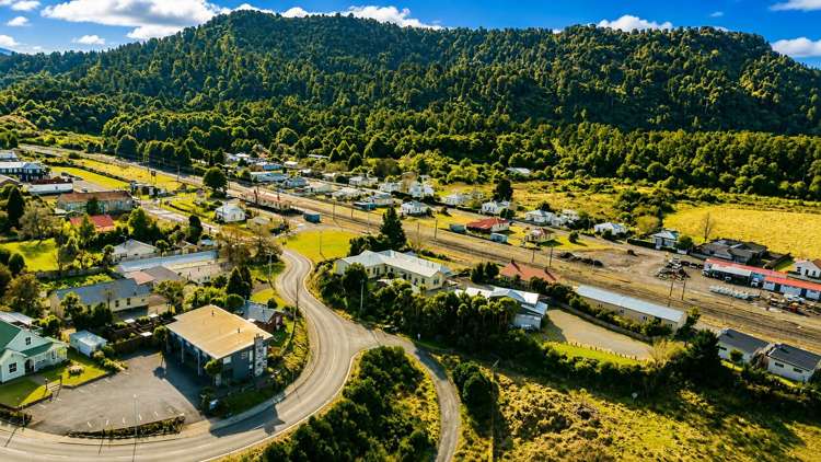 62A Thames Street Ohakune_42
