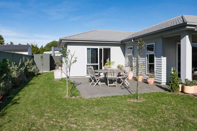7 Willow Brook Place Clive_17