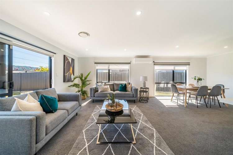 34 Te Kaeaea Crescent Wallaceville_16