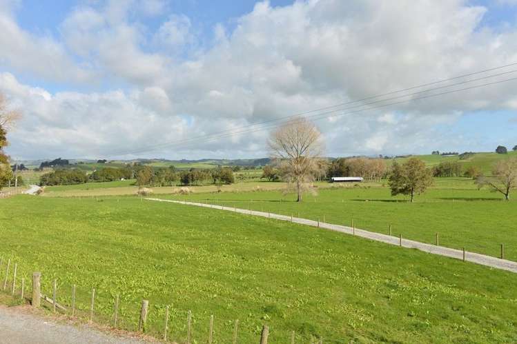 15 Erceg Road Mangapai and Surrounds_12