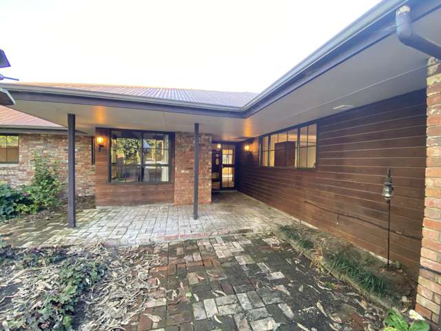 5 Litten Lane West Melton_1