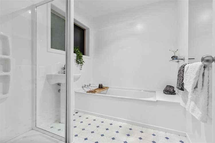 75 Sartors Avenue Browns Bay_15