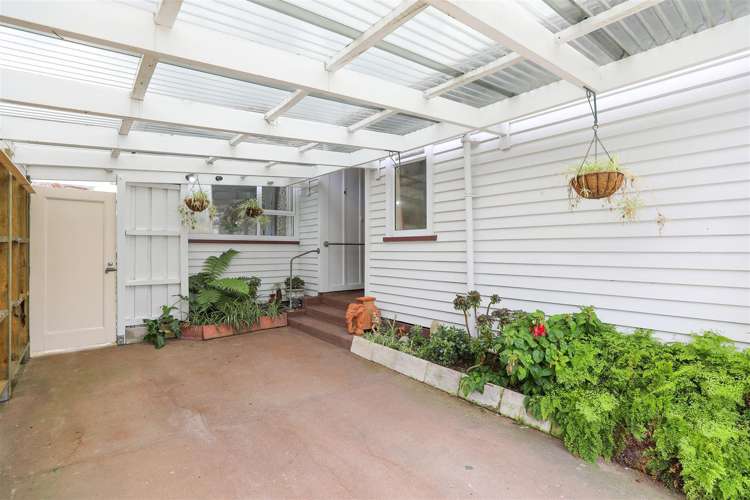 32 Mahoe Street Glenholme_16