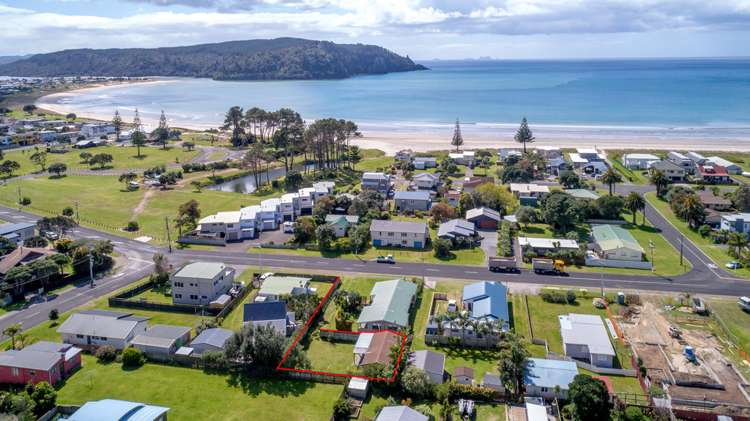 605c Ocean Road Whangamata_14