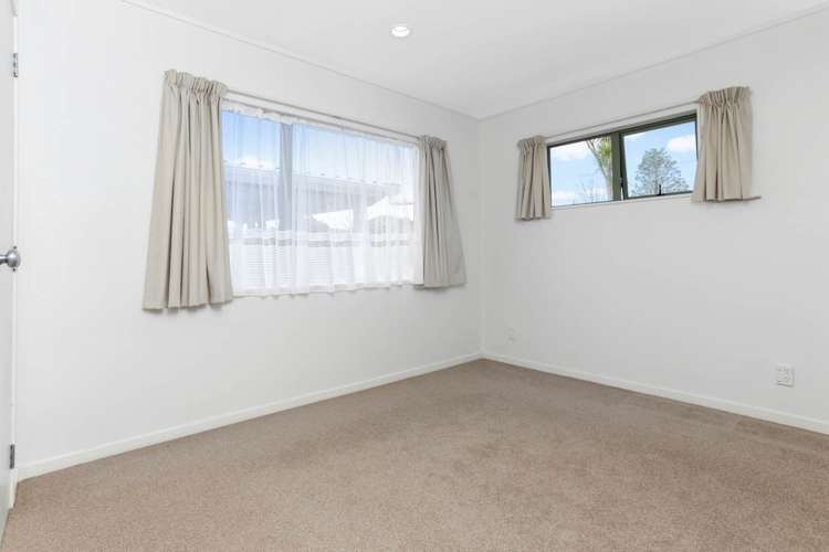 142 Lynwood Road New Lynn_14