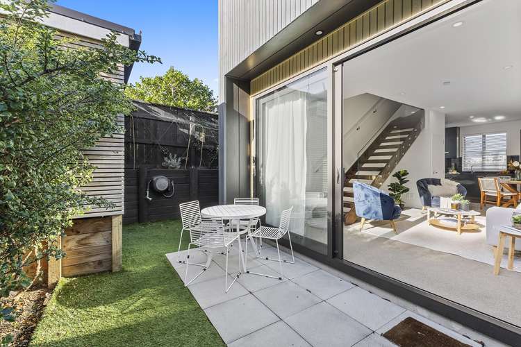 6/20 Trent Street Island Bay_12