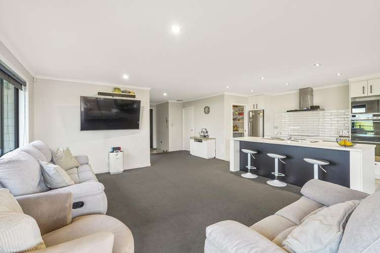 15 Carlingford Rise Dinsdale_6