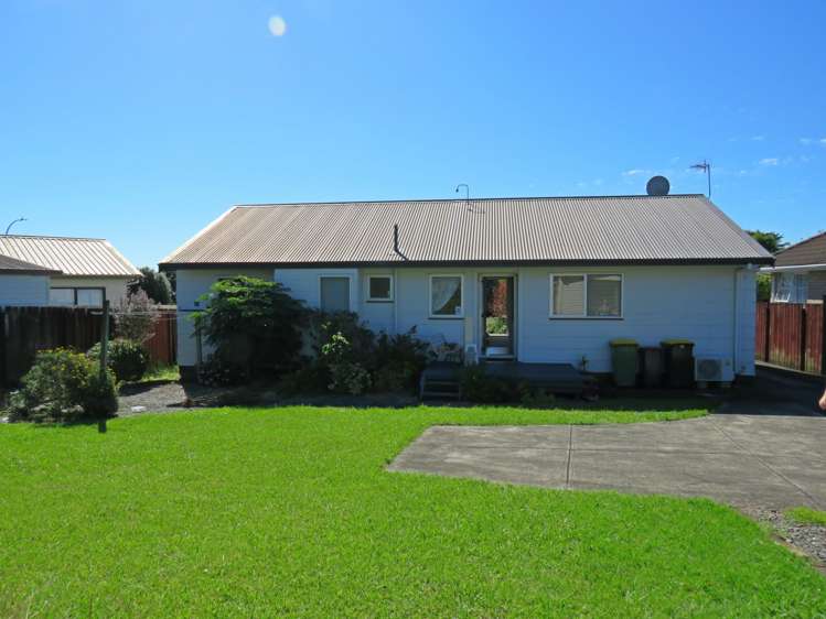 28 Bluewater Place Wattle Downs_5