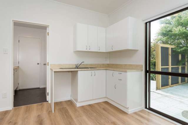 3/683 East Coast Road Browns Bay_3