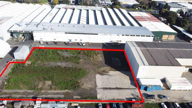 3,077M² YARD – MANGERE