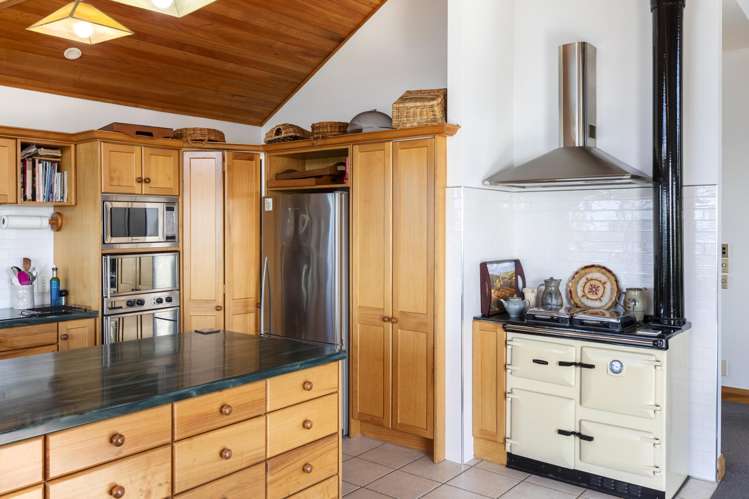 257 Cathedral Road Gore Bay_15