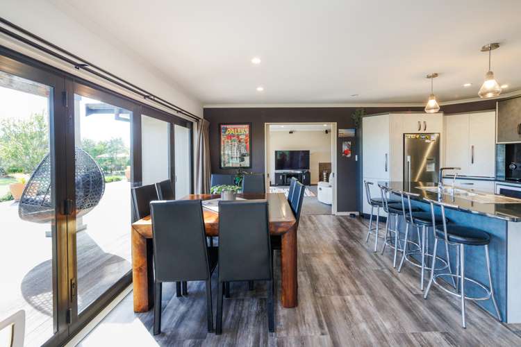 63 Polson Hill Drive Aokautere_13