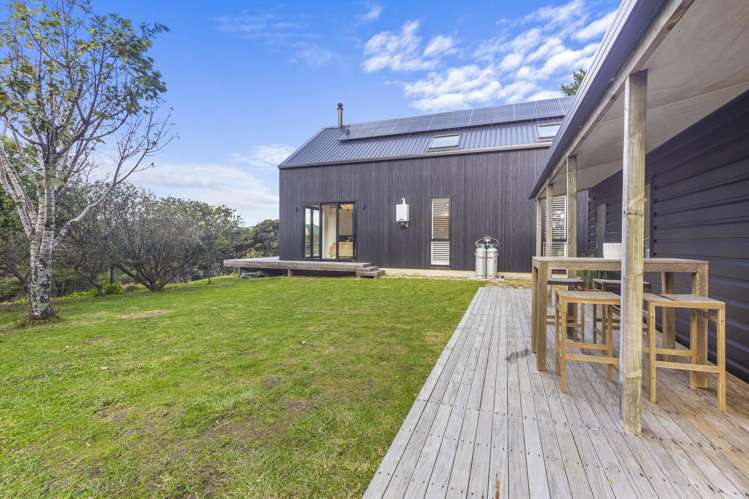 16 Long Road Waitakere_29