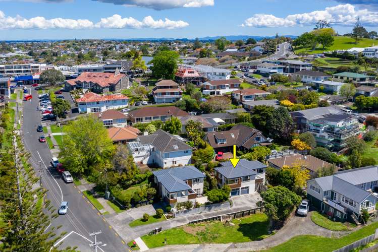 2/28 Parkhill Road Mellons Bay_1