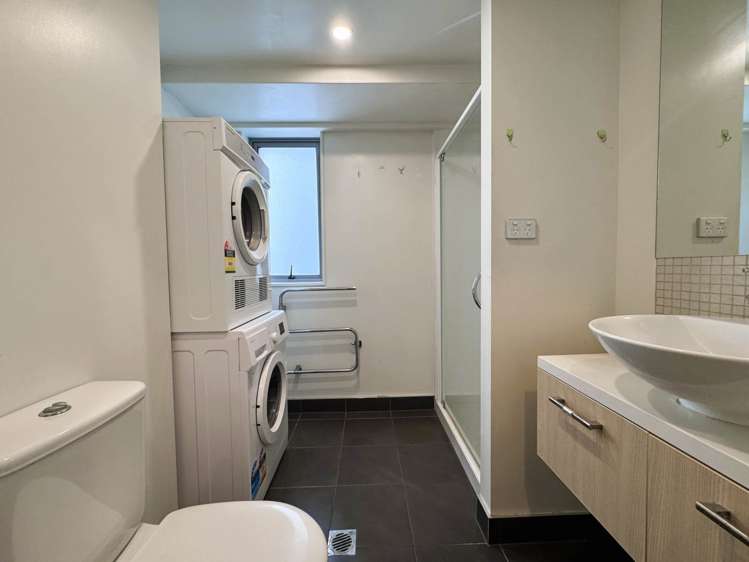 1D/8 White Street City Centre_4