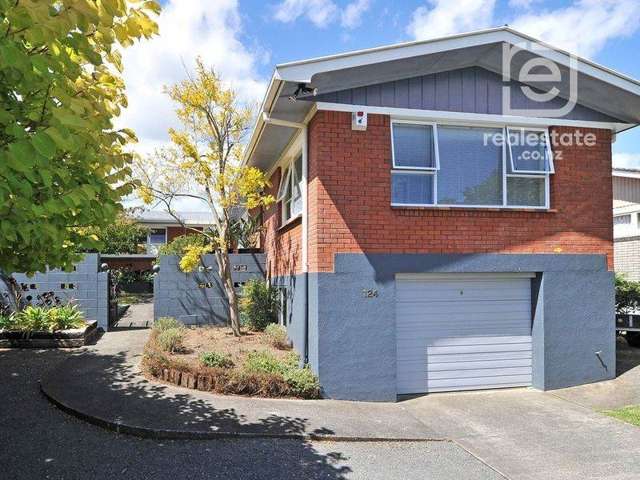 3 bedroom family house in Pakuranga